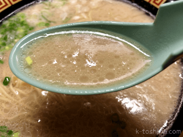 一蘭ラーメンのとんこつスープの画像